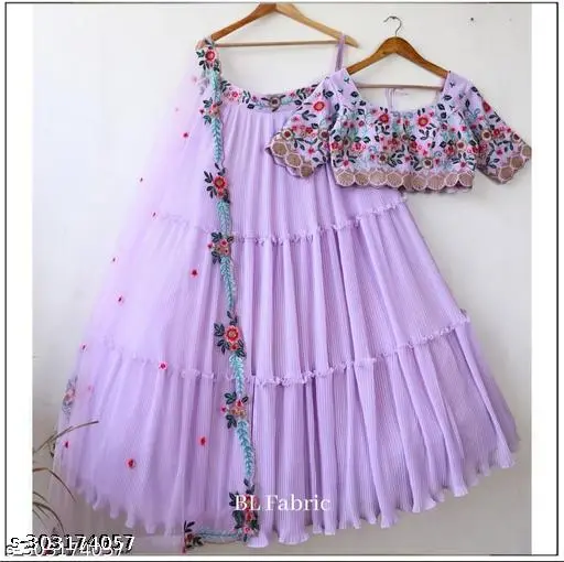 WOMEN FENCY LEHNGA CHOLI